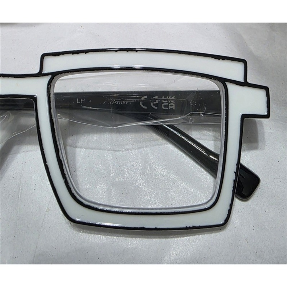 NWT EyeKepper 1.5 White Square Cartoon Outline Readers Reading Glasses 135651
